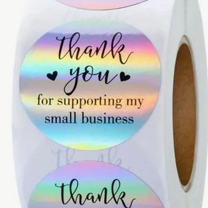 2 Sticker rolls. 1 inch circle. 500 count